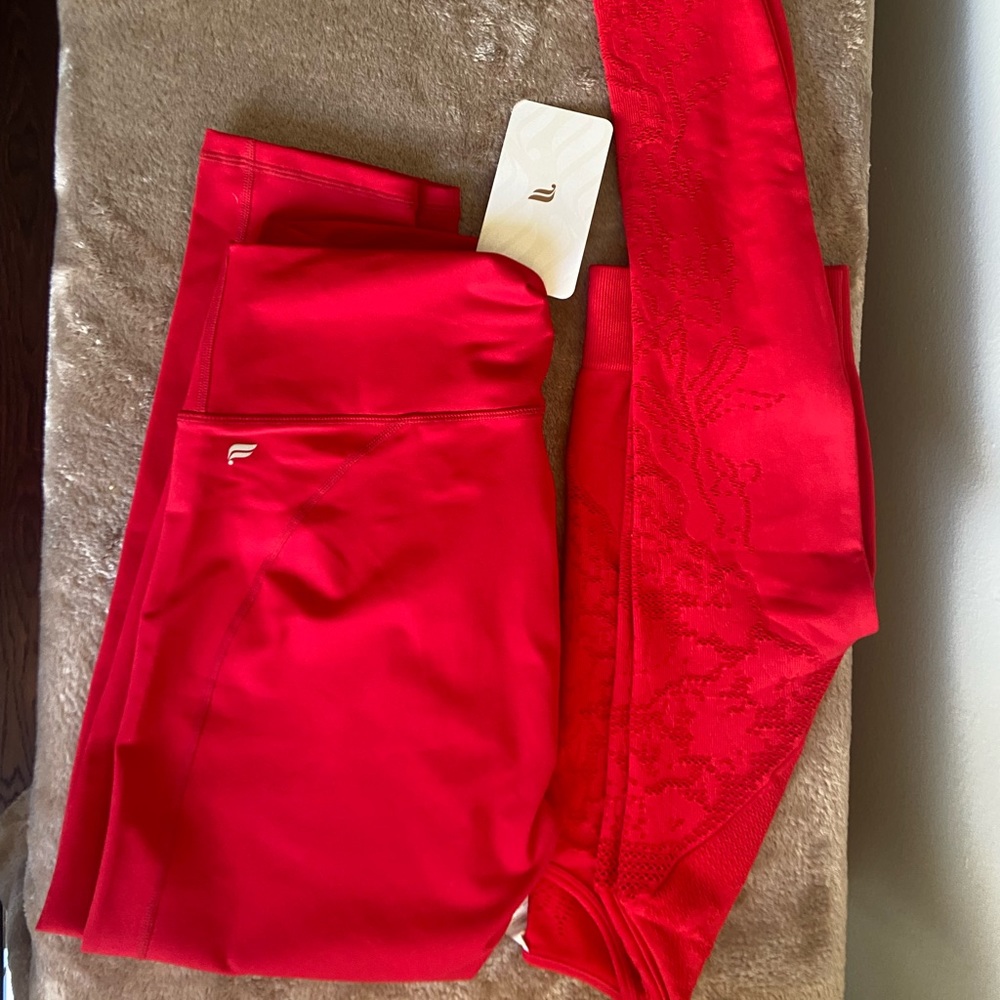 Fabletics Red Set